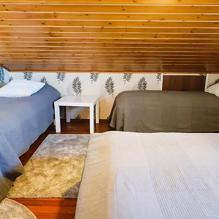 Naekoealahuoneisto 420 Appartement